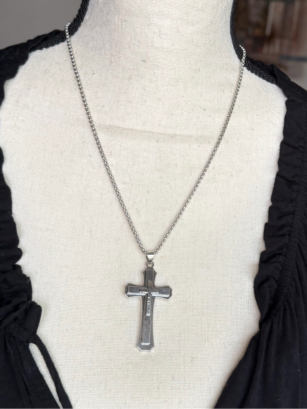 Necklace 20”, Silver tone double Cross Pendant - jewelry